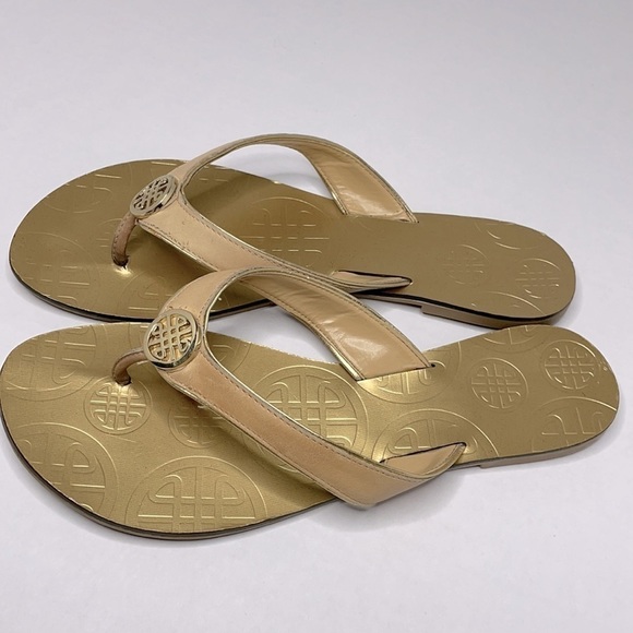 Fashion Gold leather Flip Flop Sandals Sz 9 - Picture 2 of 8